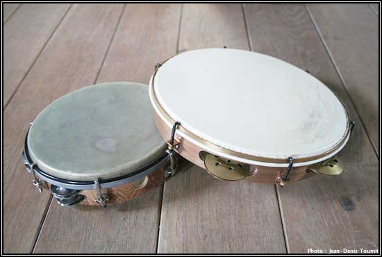 tambourins du groupe de musique médiévale, musique renaissance, musique traditionnelle Waraok
